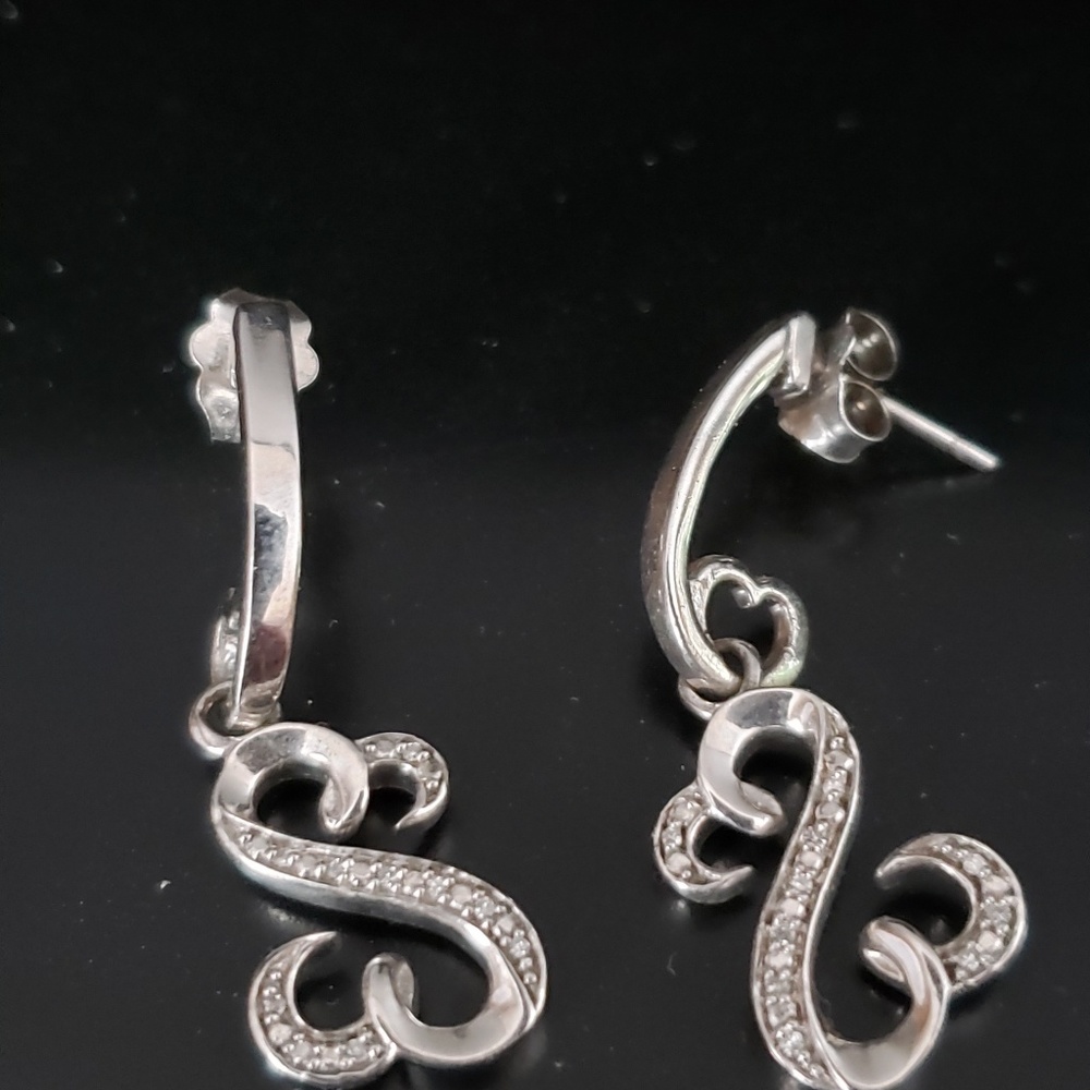 Kay's jewelry Jane Seymour open heart earrings